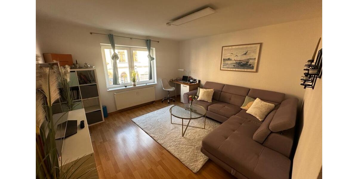 Erdgeschoßwohnung Zwickau - 2 Zimmer, 67 m&sup2;, 435&euro; | Angebot:26021815