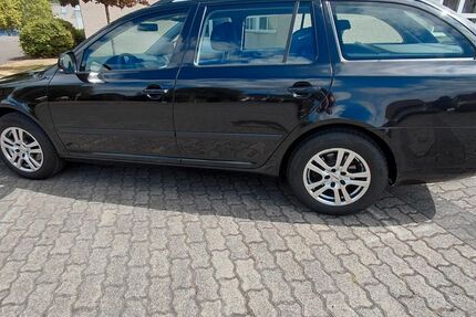 Skoda Octavia 148.665 km 5.055 &euro; Rotenburg an der Fulda 36199