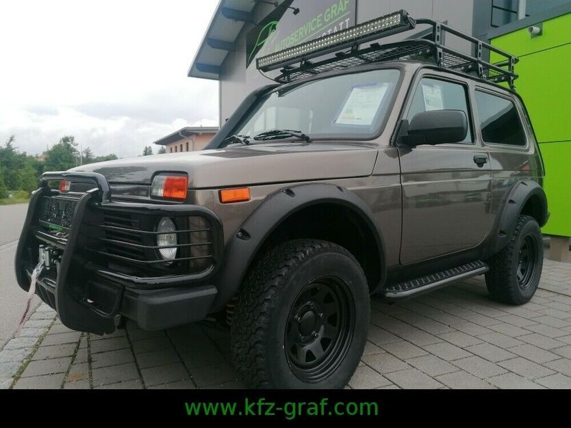 Lada Niva 57.935 km 13.990 € Hofstetten 86928