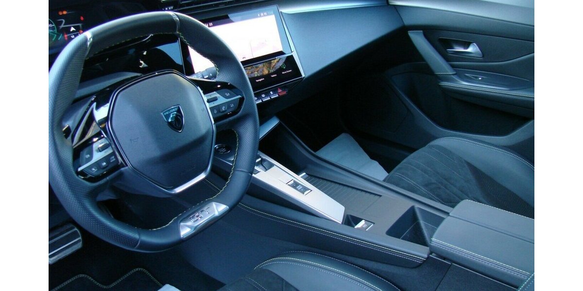 Peugeot 308 SW 1.5 GT ACC Panorama LED SCR 31.506 km 24.980 &euro; Falkensee 14612