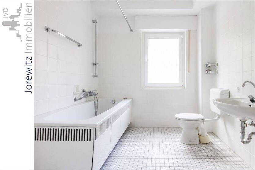 Bielefeld-Senne: Gepflegte und gut aufgeteilte 3 Zimmer-Wohnung mit Balkon