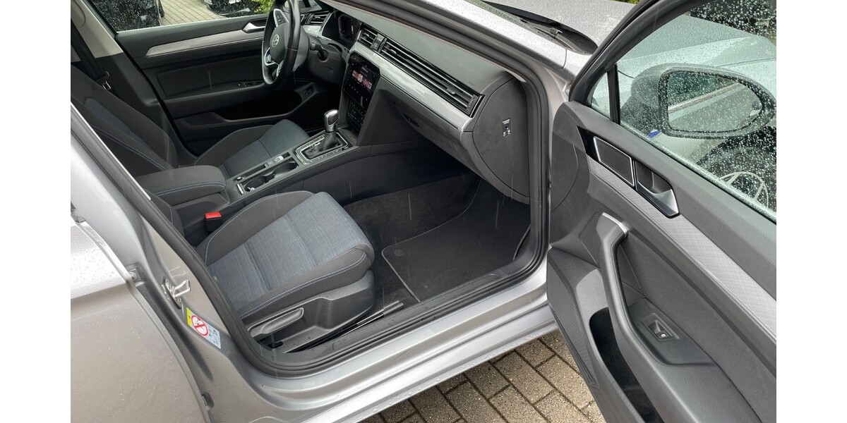 VW Passat Variant 79.500 km 26.500 € Heroldsberg 90562