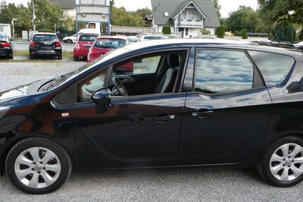 Opel Meriva 163.000 km 4.499 € Paderborn 33100