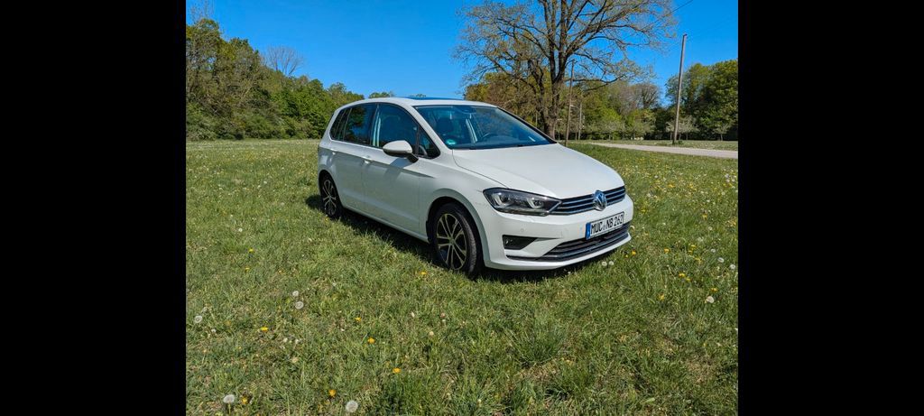 VW Golf Sportsvan 40.000 km 17.500 &euro; München 80999