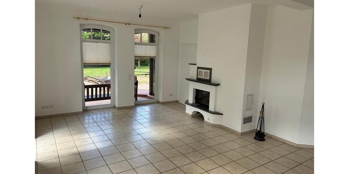 Doppelhaushälfte Quakenbrück - 7 Zimmer, 195 m&sup2;, 1.400&euro; | Angebot:26335855