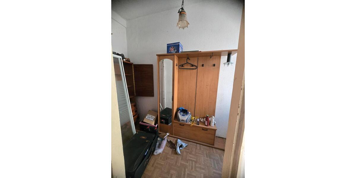 Etagenwohnung Meerane - 8 Zimmer, 180 m&sup2;, 50.000&euro; | Angebot:26757988