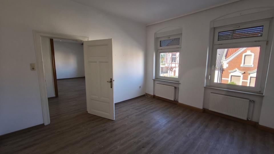 Etagenwohnung Burg - 2.5 Zimmer, 70 m&sup2;, 407&euro; | Angebot:25428353
