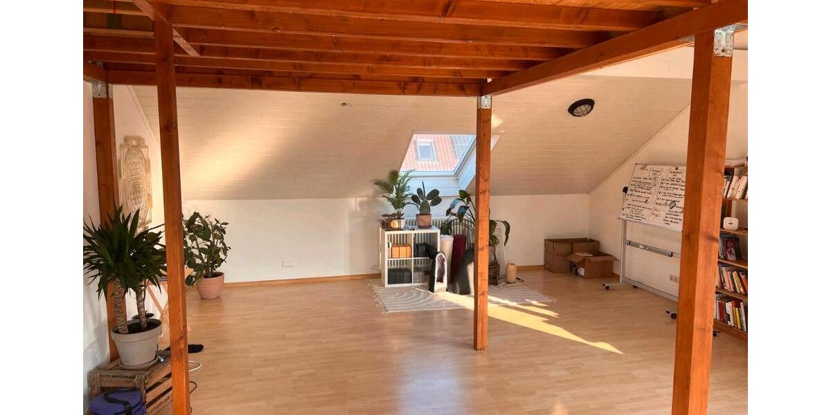 Einfamilienhaus Ihringen - 8 Zimmer, 214 m&sup2;, 1.900&euro; | Angebot:26227246