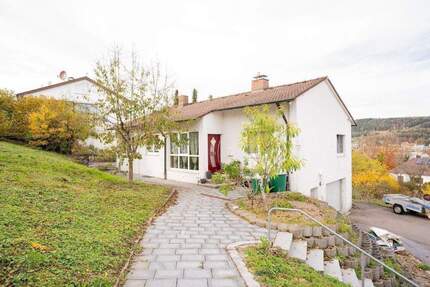 Haus Tuttlingen - 6 Zimmer, 190 m&sup2;, 535.000&euro; | Angebot:25458878