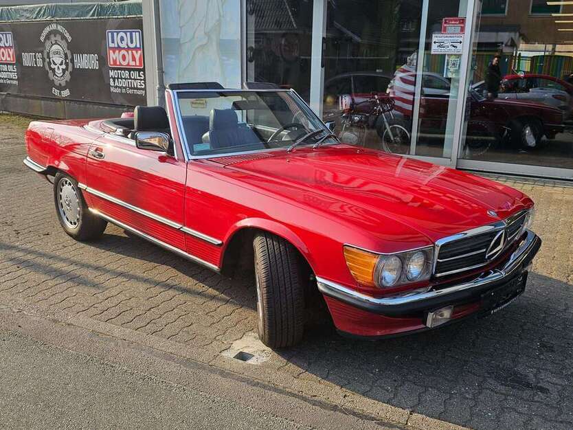 560