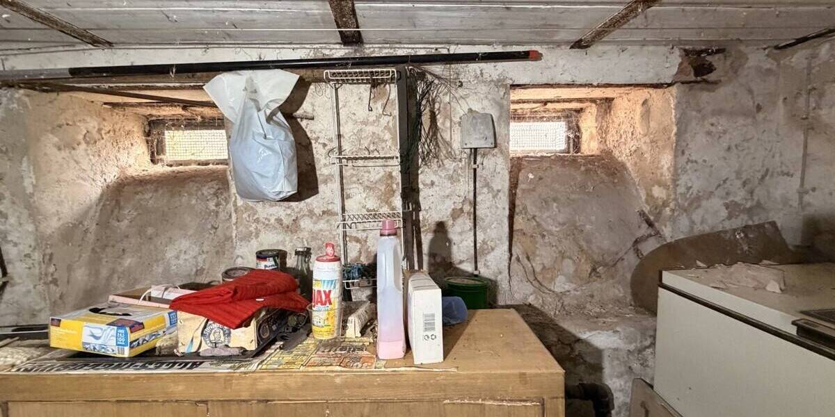 Mehrfamilienhaus, Wohnhaus Neunkirchen/Saar Hangard - 6 Zimmer, 120 m&sup2;, 59.000&euro; | Angebot:26290833