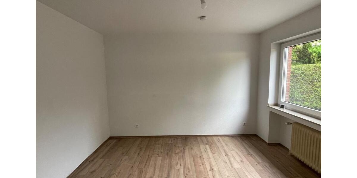 Erdgeschoßwohnung Grevenbroich Hemmerden - 2 Zimmer, 69 m&sup2;, 642&euro; | Angebot:26347705