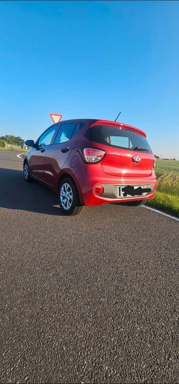i10