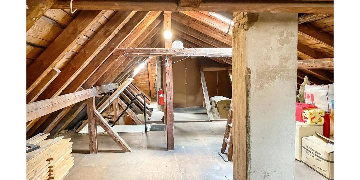 Einfamilienhaus Bad Lobenstein Lobenstein - 7 Zimmer, 228 m&sup2;, 59.900&euro; | Angebot:26929945