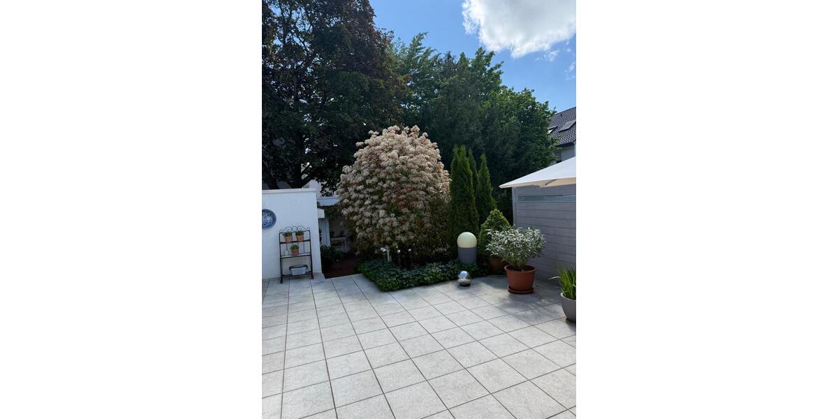 Einfamilienhaus Lippstadt Overhagen - 7 Zimmer, 300 m&sup2;, 1.700&euro; | Angebot:26503778