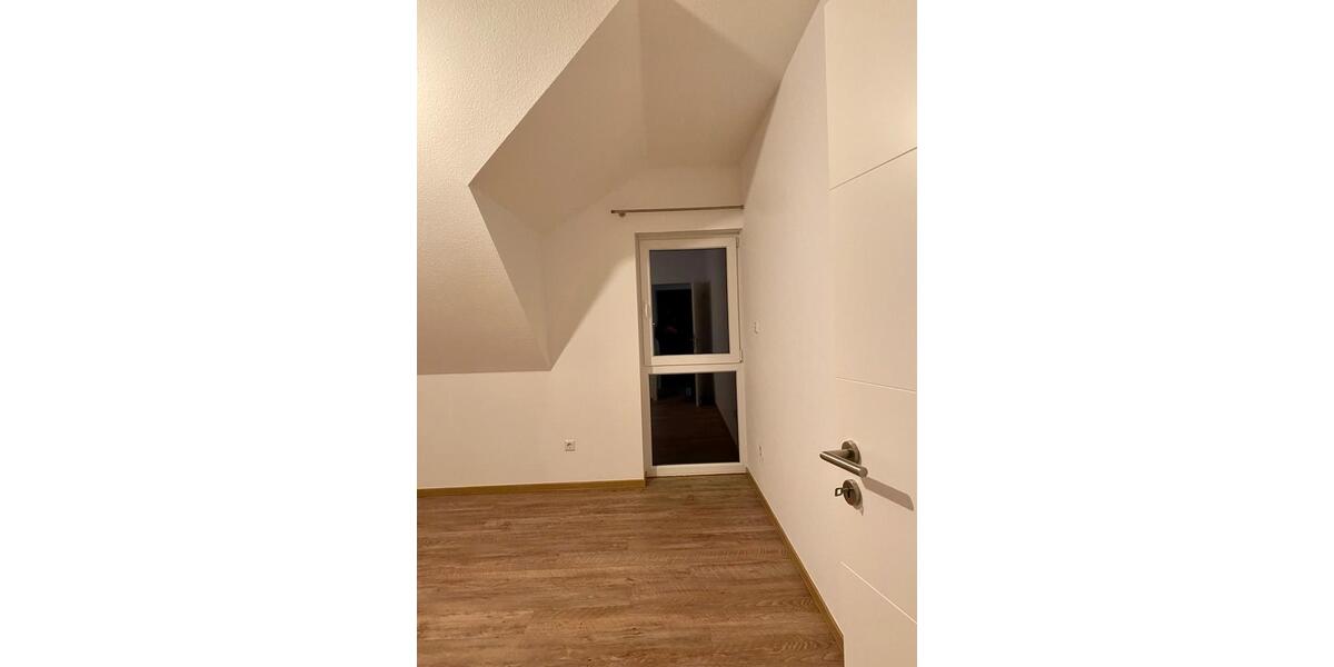 Doppelhaushälfte Habichtswald - 4 Zimmer, 120 m&sup2;, 500.000&euro; | Angebot:26664131