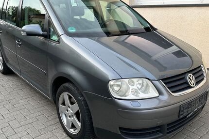 VW Touran 439.781 km 990 &euro; Friedrichsdorf 61381