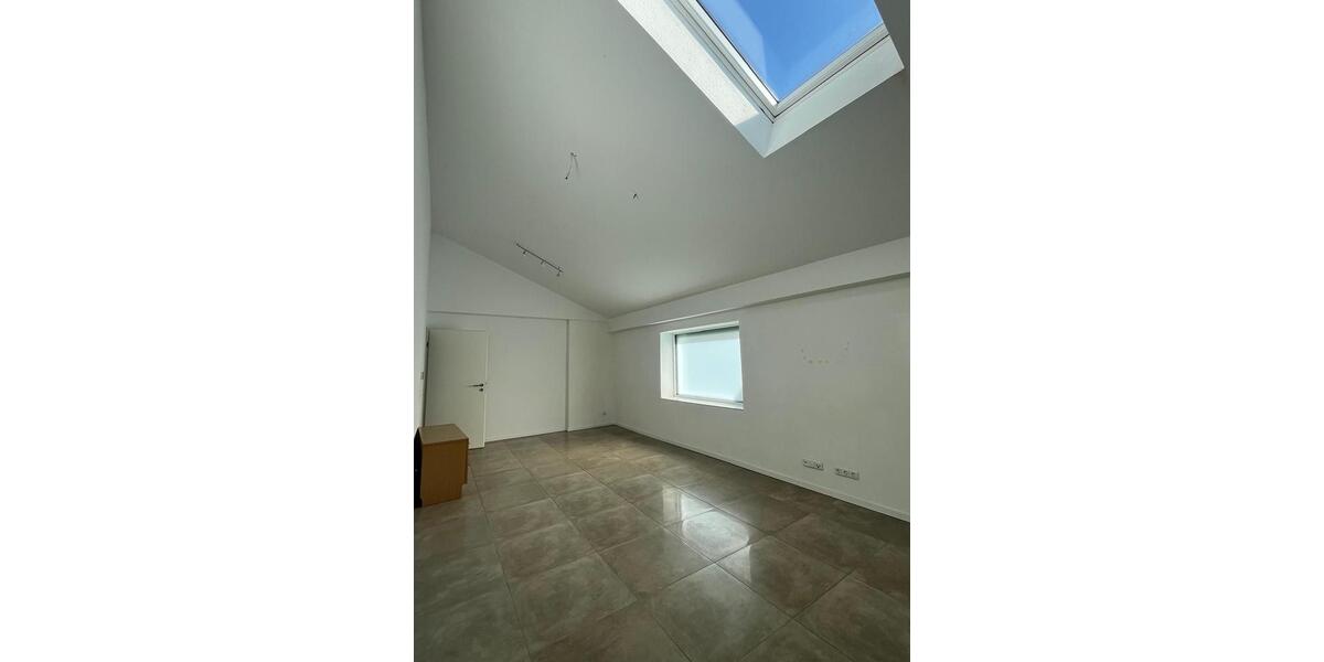 Erdgeschoßwohnung Bad Camberg - 3 Zimmer, 120 m&sup2;, 1.250&euro; | Angebot:25515616