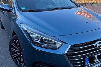 Hyundai i40 165.000 km 7.999 &euro; Bingen am Rhein 55411