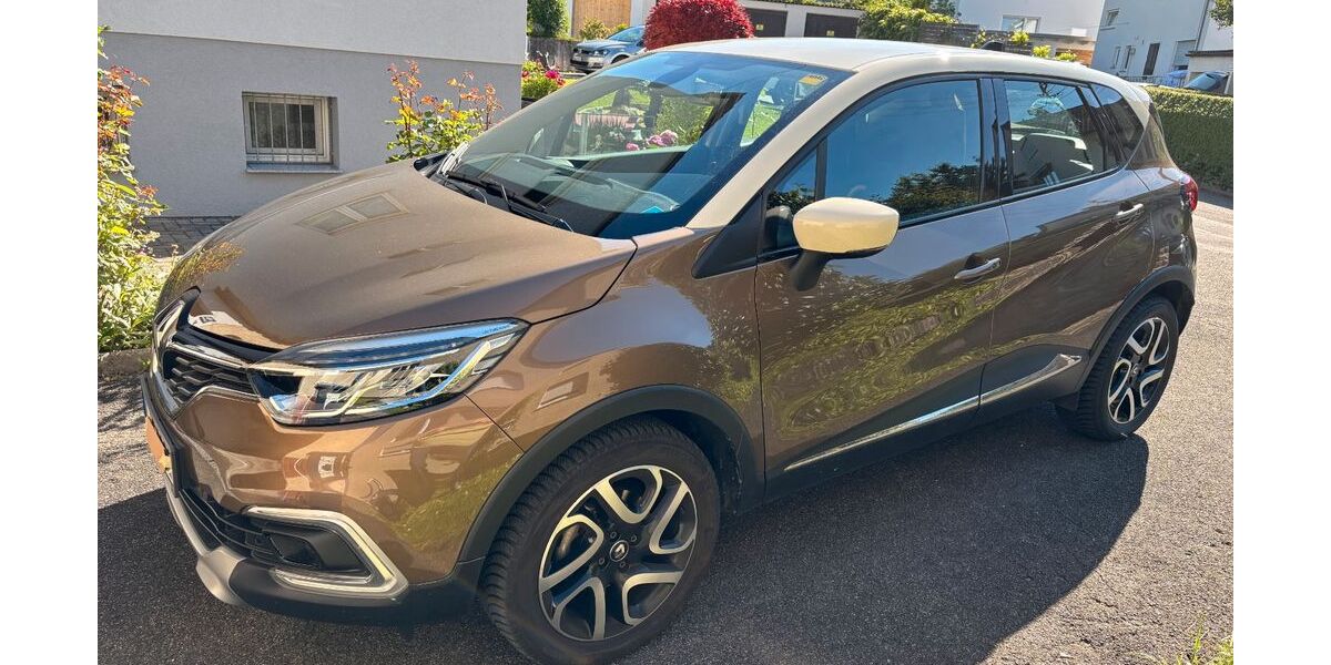 Renault Captur 45.000 km 12.300 &euro; Korb 71404