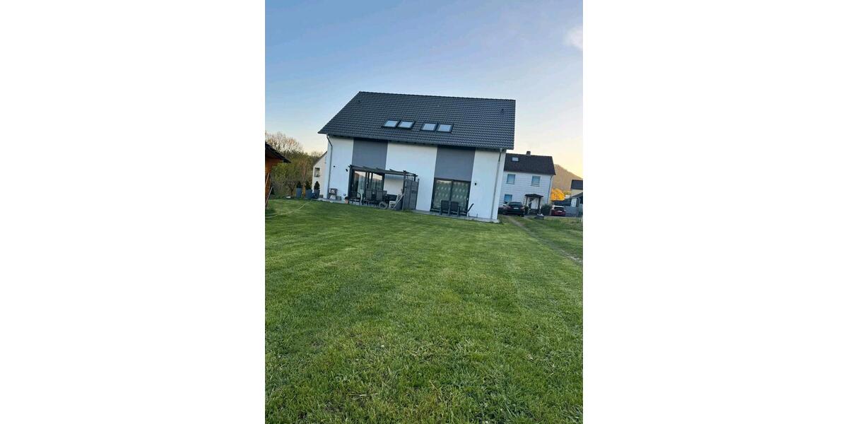 Doppelhaushälfte Bad Laasphe - 4 Zimmer, 109 m&sup2;, 379.000&euro; | Angebot:27220951