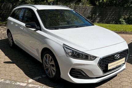 Hyundai i30 141.745 km 10.990 &euro; Euskirchen 53879