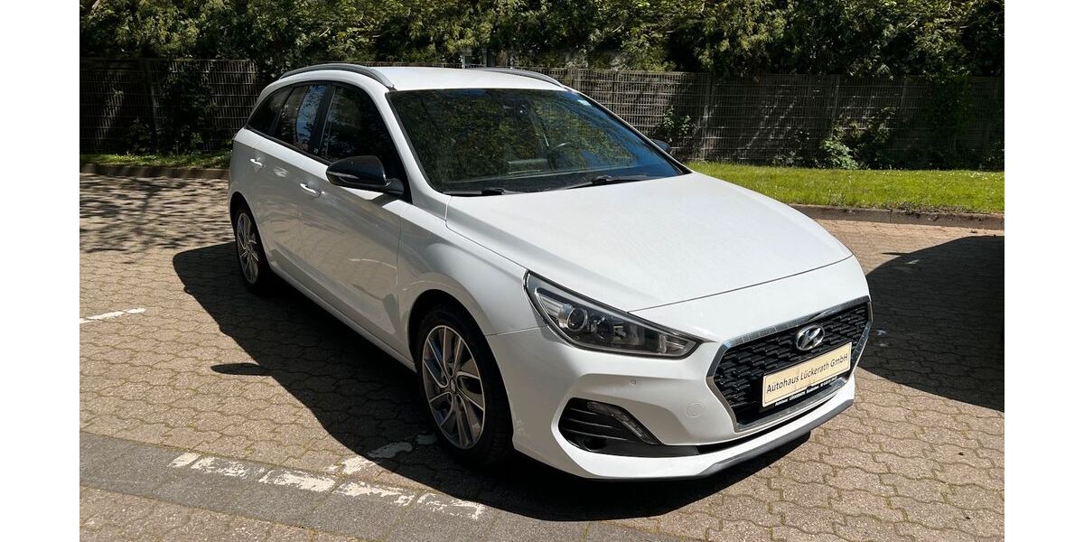 Hyundai i30 141.745 km 10.990 &euro; Euskirchen 53879