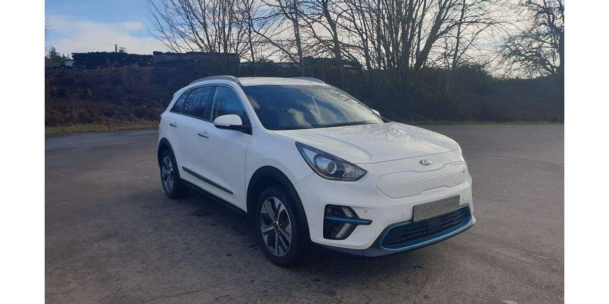 Kia Niro 90.500 km 13.900 &euro; Zemmer 54313