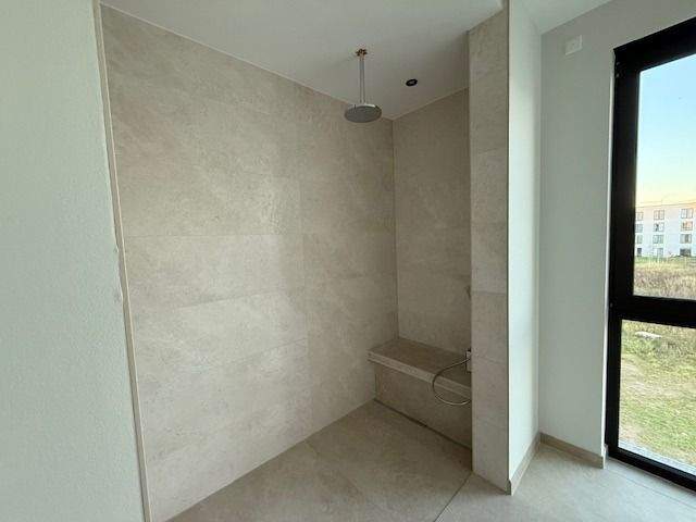 Etagenwohnung Greifswald Groß Schönwalde - 4 Zimmer, 137 m&sup2;, 1.716&euro; | Angebot:25601027