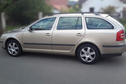 Skoda Octavia 250.000 km 950 € Dresden 01156