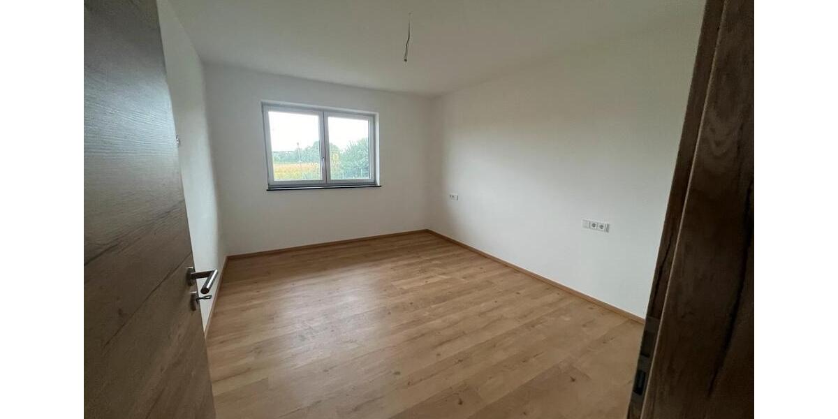 Doppelhaushälfte Reisbach Englmannsberg - 5 Zimmer, 140 m&sup2;, 1.600&euro; | Angebot:25948209