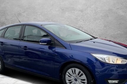 Ford Focus 123.000 km 6.999 &euro; Detmold 32758