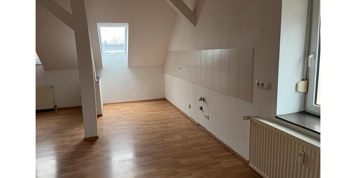 Dachgeschoßwohnung Milower Land - 3 Zimmer, 76 m&sup2;, 560&euro; | Angebot:25257504