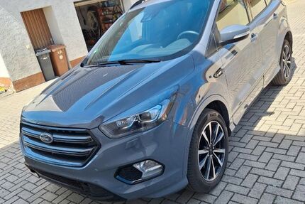 Ford Kuga 74.830 km 19.490 &euro; Alerheim 86733