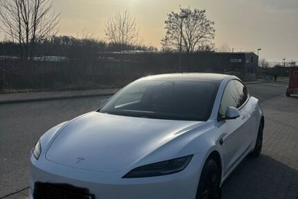 Tesla Model 3 23.500 km 42.000 &euro; Salzgitter 38226