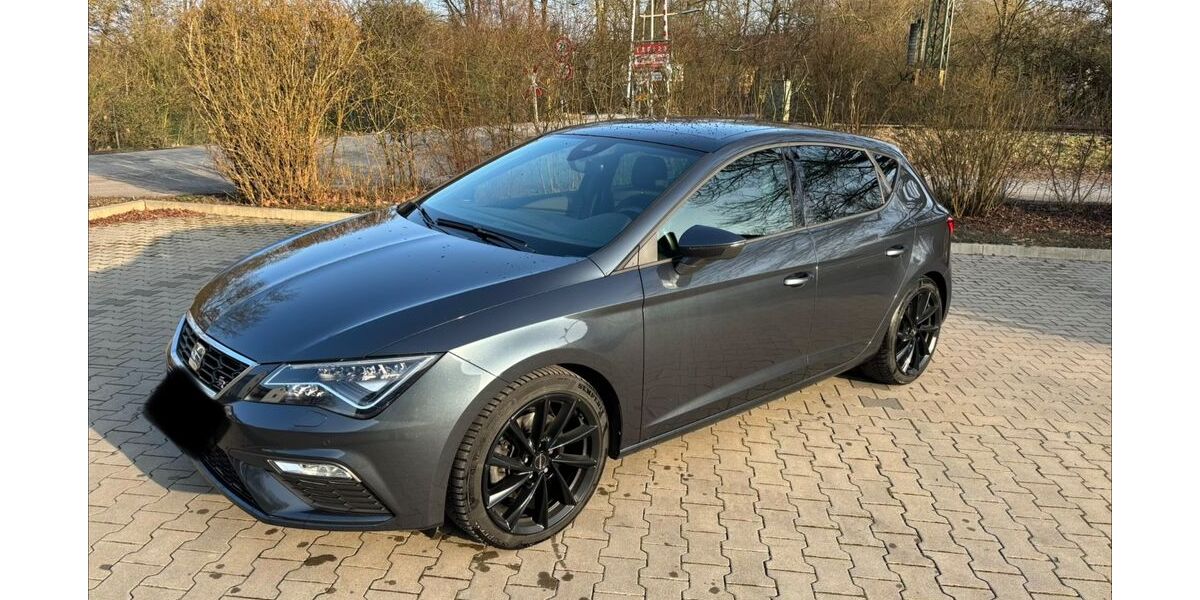 Seat Leon 46.900 km 20.650 &euro; Neustadt b.Coburg 96465