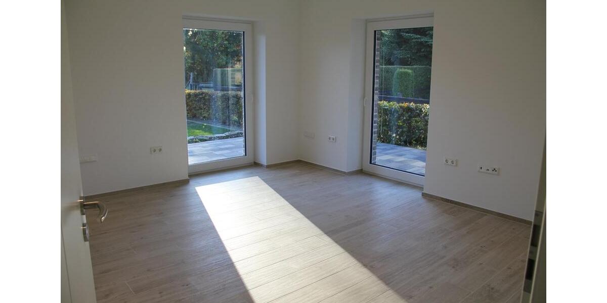 Bungalow Bünde - 4 Zimmer, 165 m&sup2;, 2.400&euro; | Angebot:25313035
