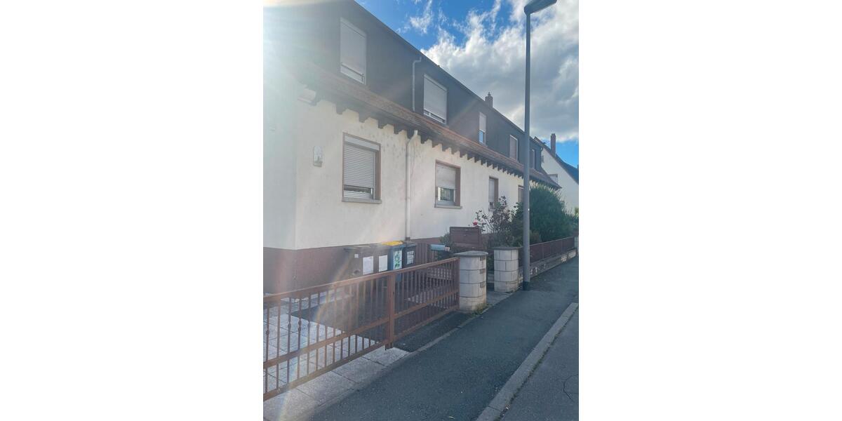 Doppelhaushälfte Frankfurt am Main Bonames - 7 Zimmer, 170 m&sup2;, 690.000&euro; | Angebot:24706634