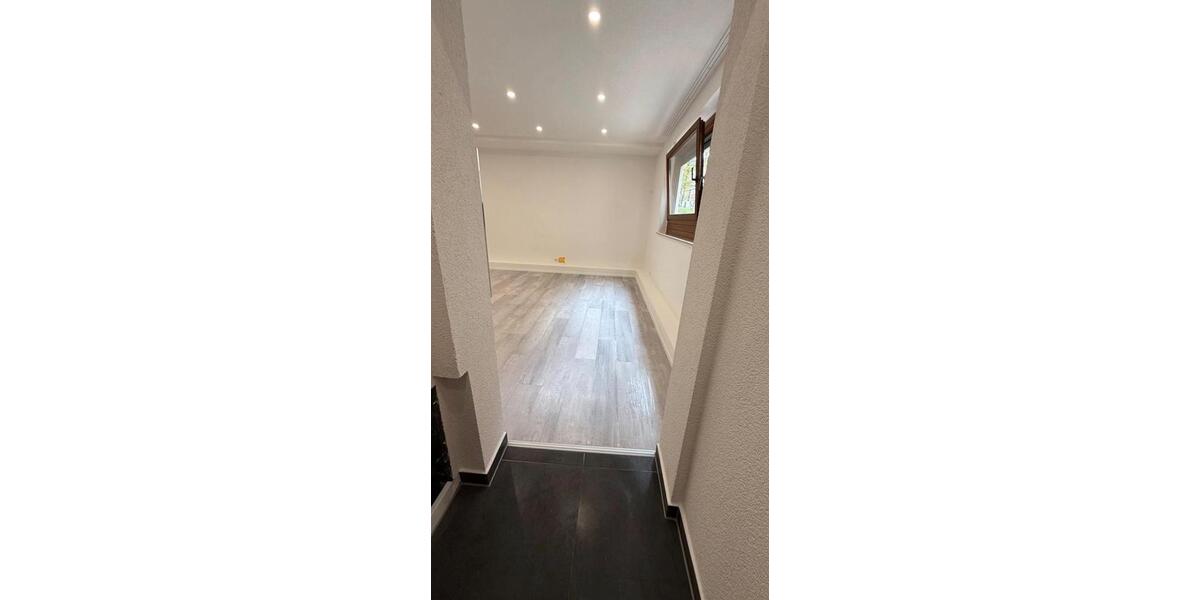 Etagenwohnung Gerlingen - 1 Zimmer, 33 m&sup2;, 770&euro; | Angebot:26313633