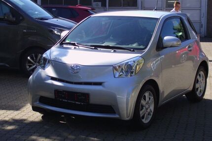 Toyota IQ 125.182 km 8.650 € Berlin 13403