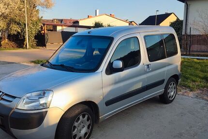 Peugeot Partner 245.000 km 800 &euro; Minfeld 76872
