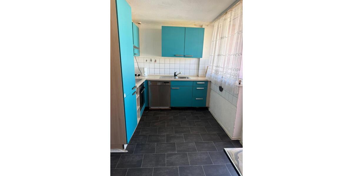 Etagenwohnung Pforzheim Nordstadt - 4 Zimmer, 150 m&sup2;, 1.200&euro; | Angebot:25329963