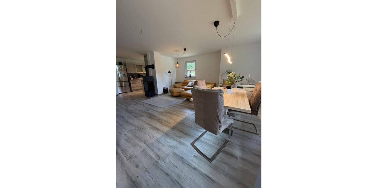 Etagenwohnung klausdorf Klausdorf - 4 Zimmer, 110 m&sup2;, 1.695&euro; | Angebot:26848317