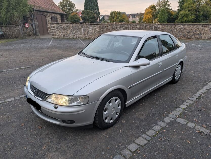 Opel Vectra 135.500 km 2.499 € Reiskirchen 35447