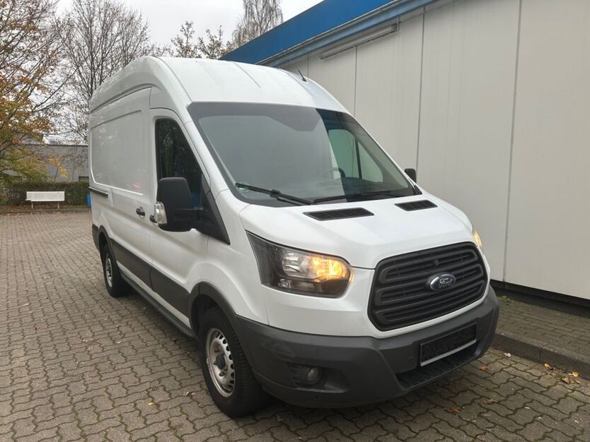 Ford Transit 181.085 km 10.299 € Hamburg 21149