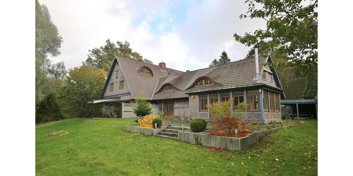 Erdgeschoßwohnung Tangstedt - 5 Zimmer, 210 m&sup2;, 2.100&euro; | Angebot:25438323