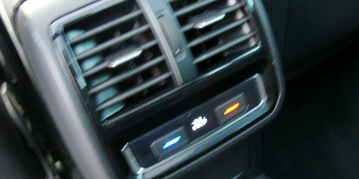 VW Passat 2.0TDi Business Panorama ACC IQ.Light 141.589 km 17.480 &euro; Falkensee 14612