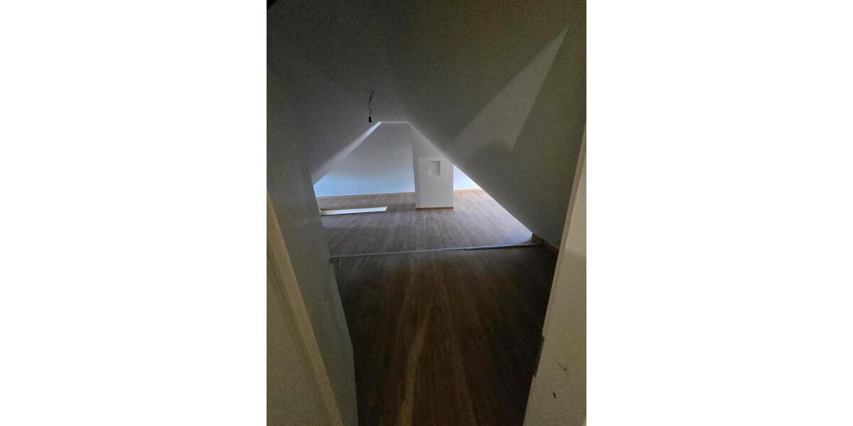 Etagenwohnung Wehingen - 4 Zimmer, 140 m&sup2;, 1.250&euro; | Angebot:26133452