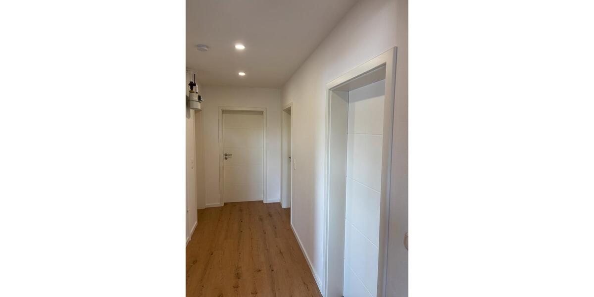 Dachgeschoßwohnung Schweinfurt Bellevue - 3 Zimmer, 66 m&sup2;, 680&euro; | Angebot:26375359