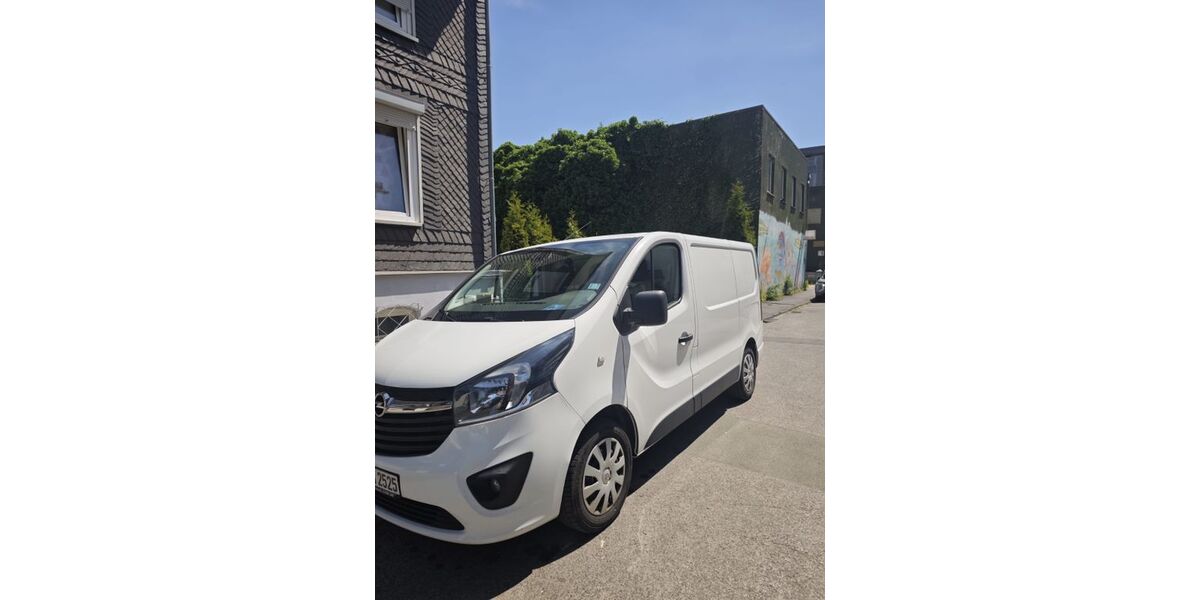 Opel Vivaro 239.000 km 10.799 &euro; Siegen 57076